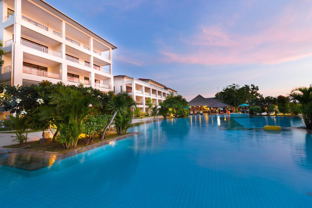 Hotel Peninsula Bay 5*